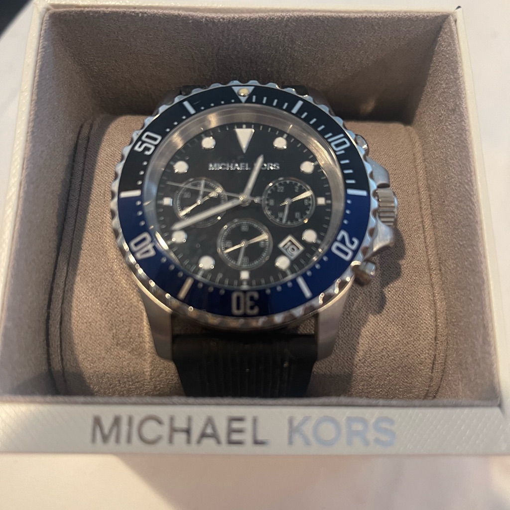 Michael Kors Men&acirc;s Everest Chronograph Black Dial Batman Bezel Watch